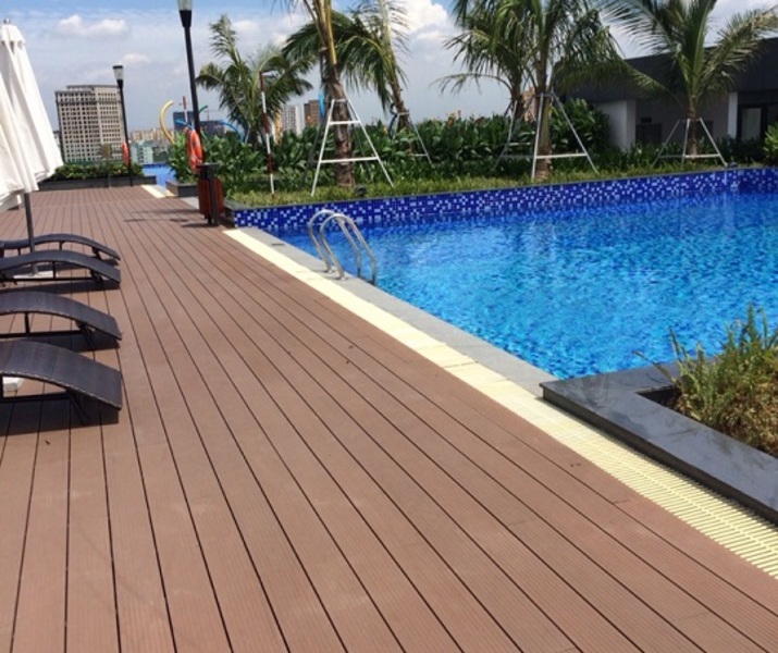 Lựa Chọn Sàn Hồ Bơi Bền Bỉ, Chống Thấm Và Đẹp Mắt